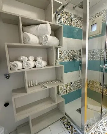 Lyra Holiday home